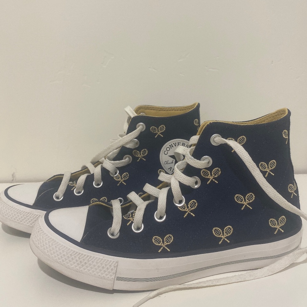 Women’s Converse Chuck Taylor Clubhouse tennis rackets